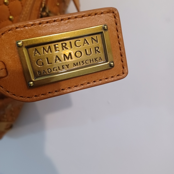 SOLD! Badgley Mischka handbag - Picture 3 of 10